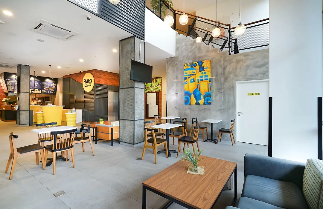 Yello Hotel Manggarai-1